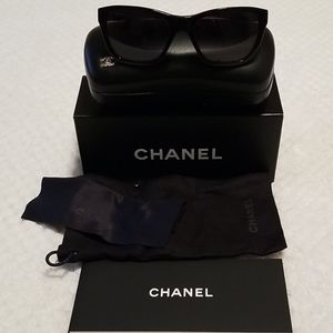 AUTH Chanel sunglasses
